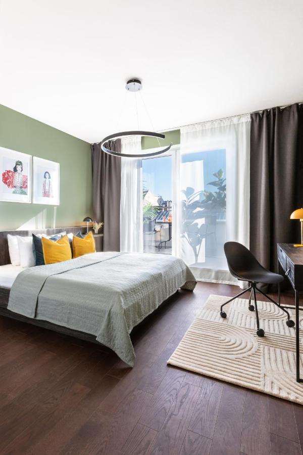Apartment Turnkey I With Terrace Prag